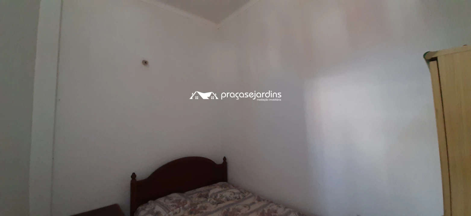 Prédio para Venda em Vieira de Leiria Foto 9