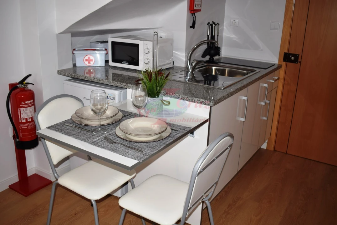 Apartamento para Arrendamento férias em Sé Nova, Santa Cruz, Almedina e São Bartolomeu Foto 8