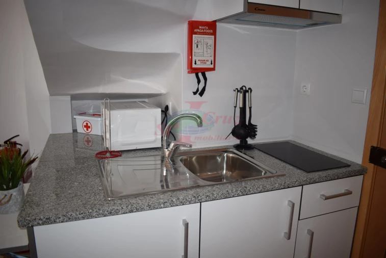 Apartamento para Arrendamento férias em Sé Nova, Santa Cruz, Almedina e São Bartolomeu Foto 11