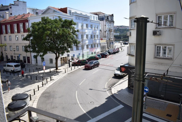 Apartamento para Arrendamento férias em Sé Nova, Santa Cruz, Almedina e São Bartolomeu Foto 15