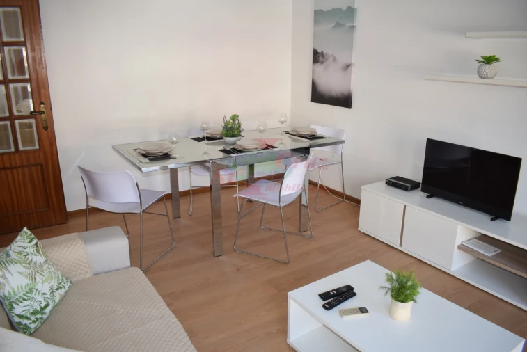 Apartamento T1 para Arrendamento férias em Sé Nova, Santa Cruz, Almedina e São Bartolomeu Foto 3