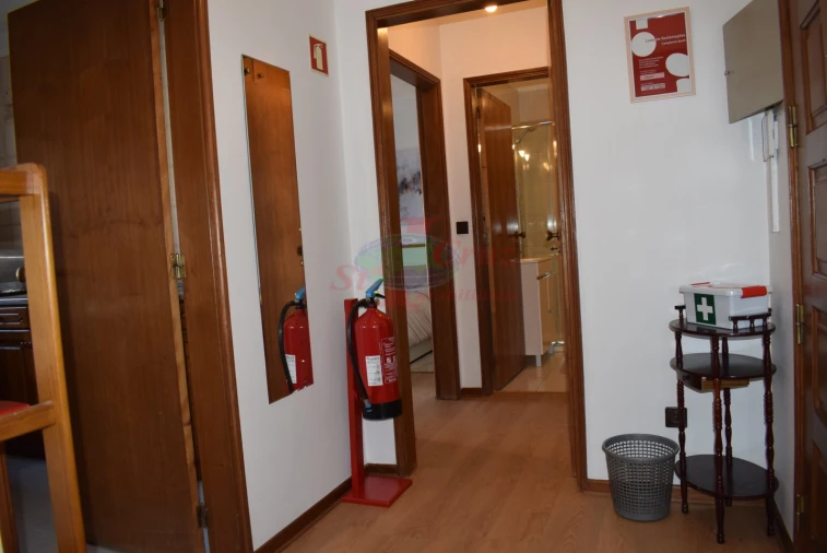 Apartamento T1 para Arrendamento férias em Sé Nova, Santa Cruz, Almedina e São Bartolomeu Foto 5