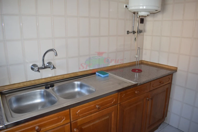 Apartamento T1 para Arrendamento férias em Sé Nova, Santa Cruz, Almedina e São Bartolomeu Foto 8