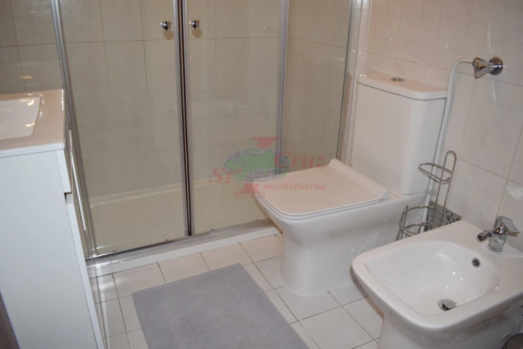 Apartamento T1 para Arrendamento férias em Sé Nova, Santa Cruz, Almedina e São Bartolomeu Foto 13