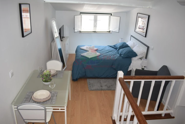 Apartamento para Arrendamento férias em Sé Nova, Santa Cruz, Almedina e São Bartolomeu Foto 2