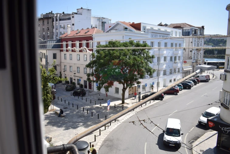 Apartamento para Arrendamento férias em Sé Nova, Santa Cruz, Almedina e São Bartolomeu Foto 15
