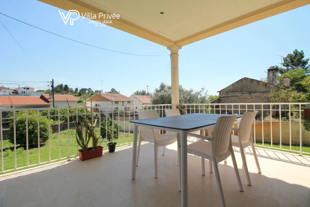 Moradia T5 para Venda em Cernache Foto 2