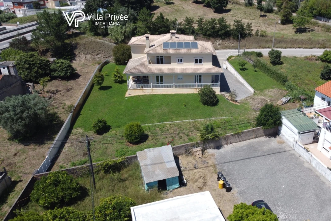 Moradia T5 para Venda em Cernache Foto 60