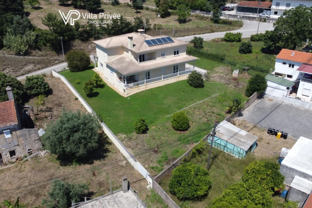 Moradia T5 para Venda em Cernache Foto 61