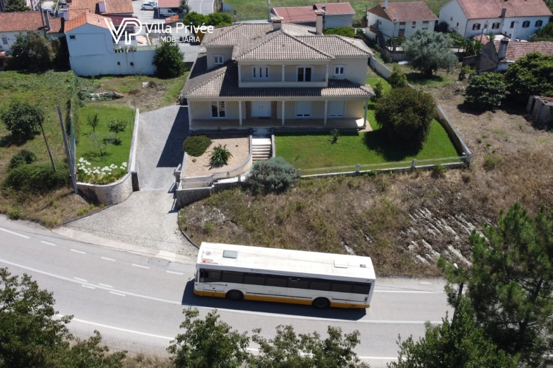 Moradia T5 para Venda em Cernache Foto 66