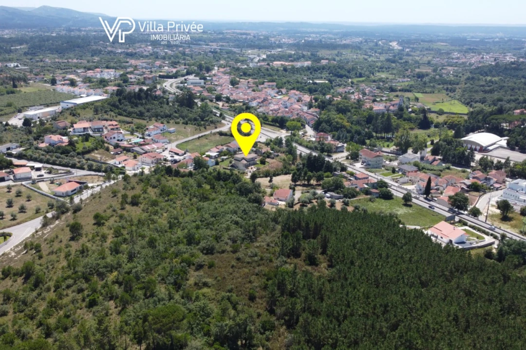 Moradia T5 para Venda em Cernache Foto 69