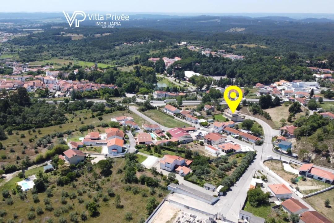 Moradia T5 para Venda em Cernache Foto 72