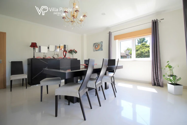 Moradia T5 para Venda em Cernache Foto 18