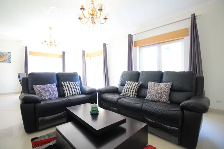 Moradia T5 para Venda em Cernache Foto 23