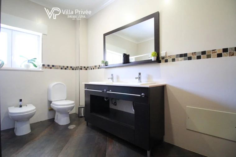 Moradia T5 para Venda em Cernache Foto 27