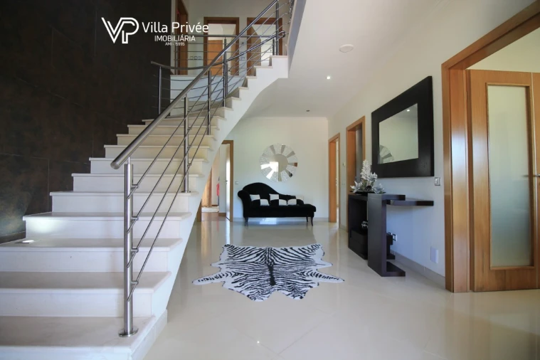 Moradia T5 para Venda em Cernache Foto 32