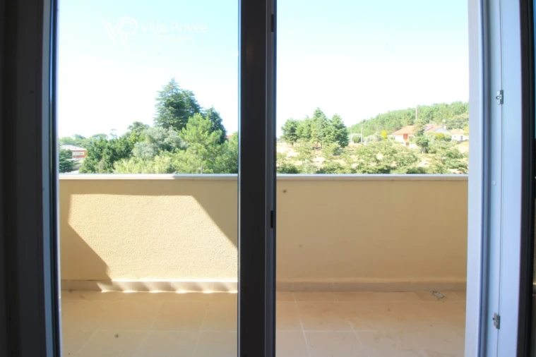 Moradia T5 para Venda em Cernache Foto 39