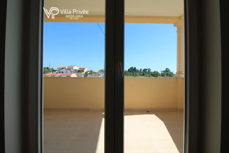 Moradia T5 para Venda em Cernache Foto 46