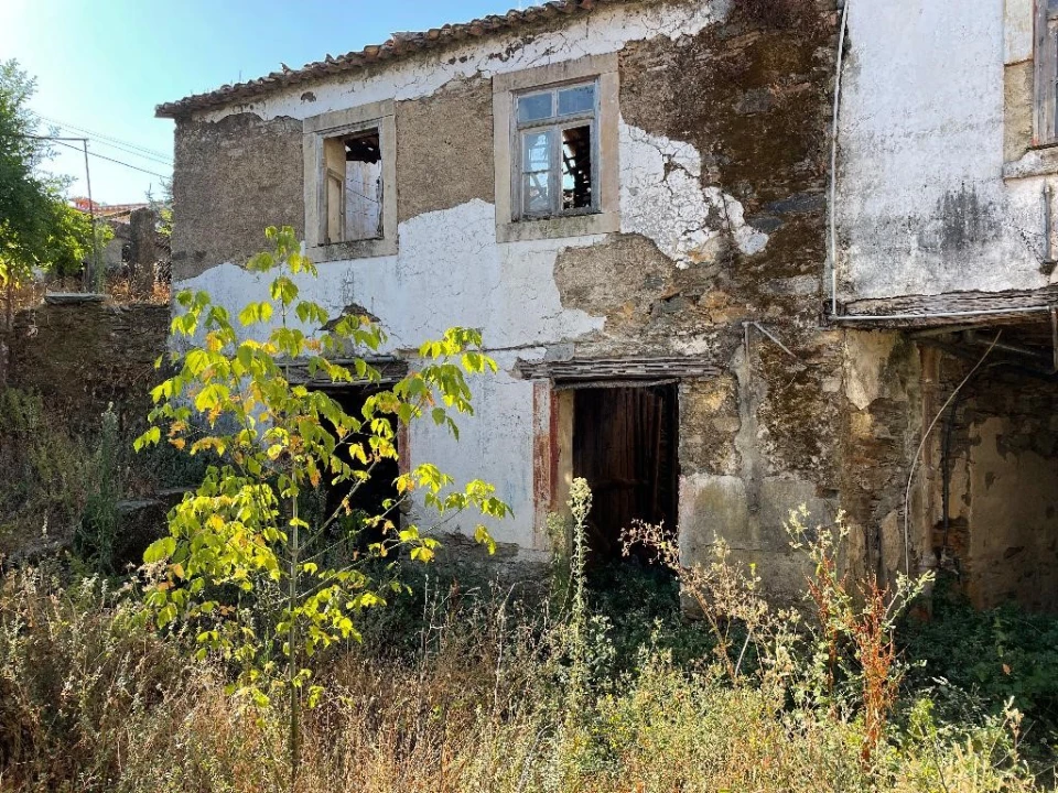 Moradia T3 para Venda em Castanheira de Pêra e Coentral Foto 18