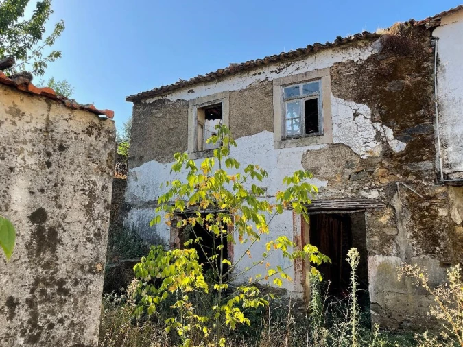 Moradia T3 para Venda em Castanheira de Pêra e Coentral Foto 19