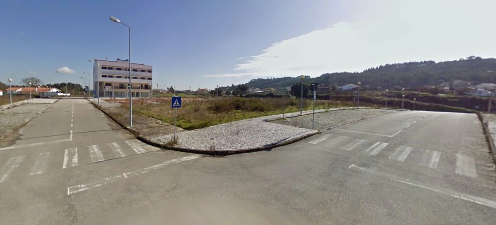 Terreno para Venda em Granja do Ulmeiro Foto 1