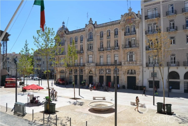 Prédio para Venda em Arroios Foto 3