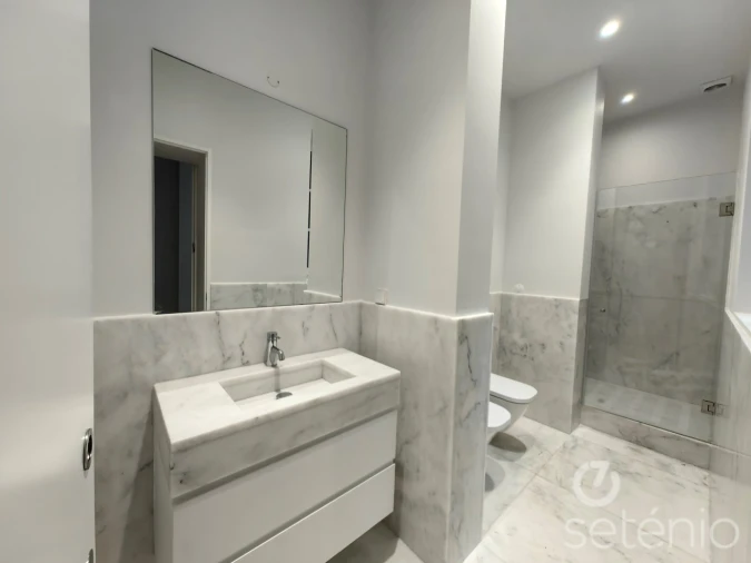 Apartamento T1 para Venda em Misericórdia Foto 6