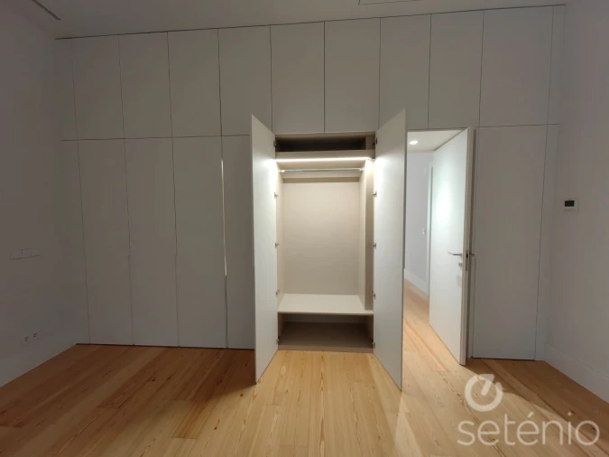 Apartamento T1 para Venda em Misericórdia Foto 9