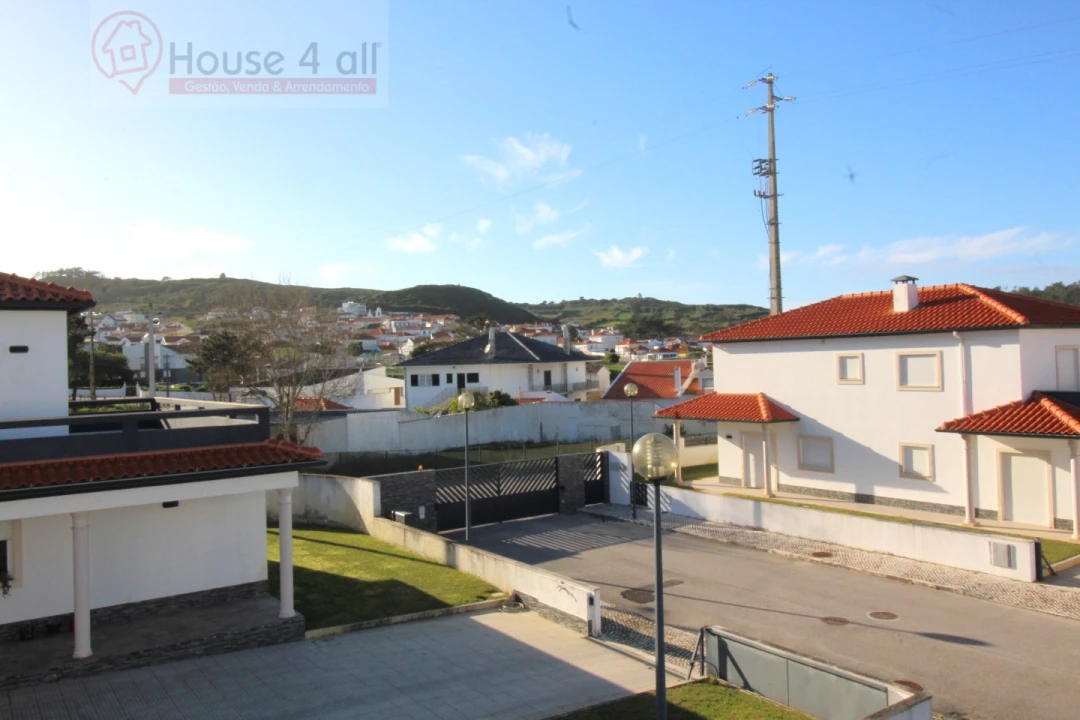 Apartamento T2 para Venda em Tornada e Salir do Porto Foto 10