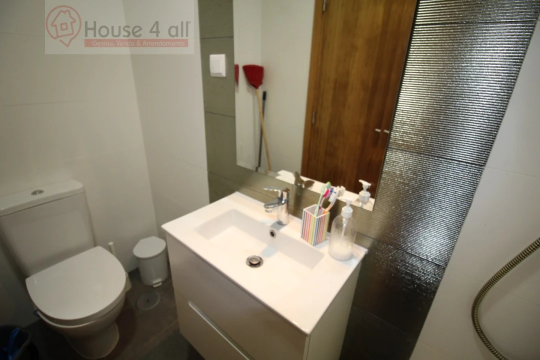 Apartamento T2 para Venda em Tornada e Salir do Porto Foto 19