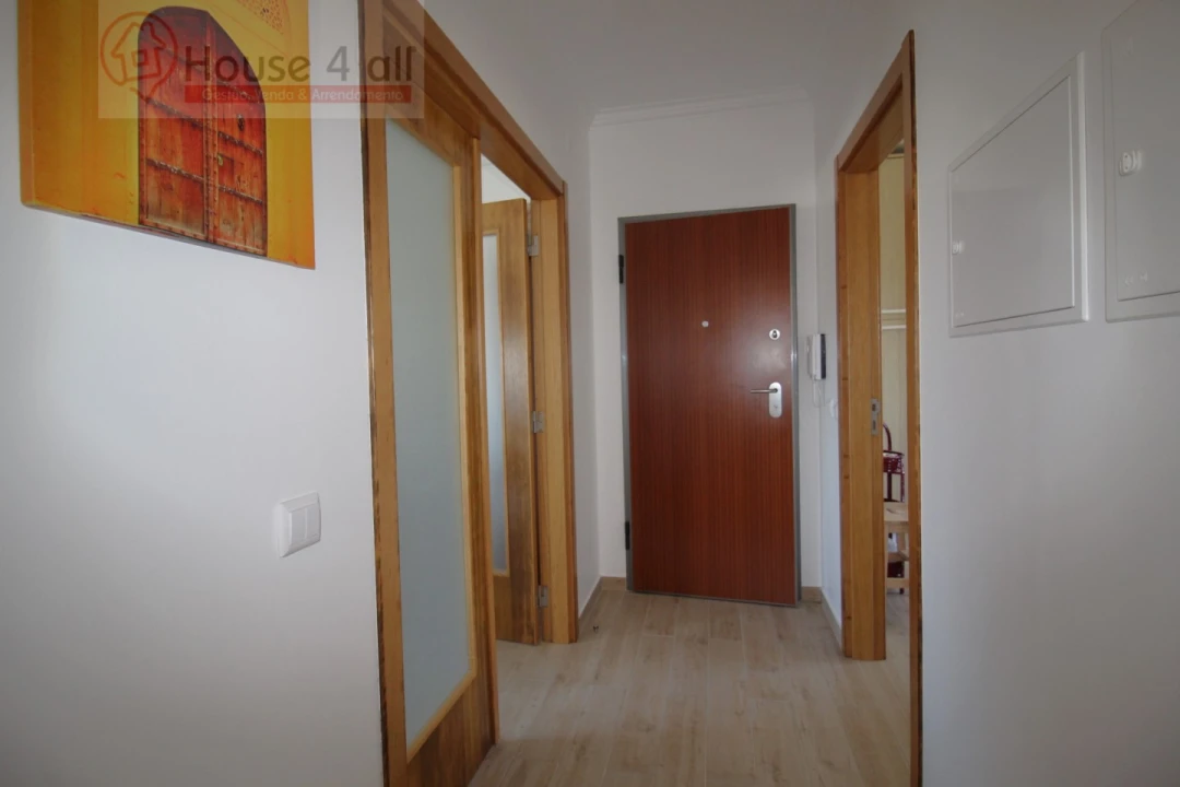 Apartamento T2 para Venda em Tornada e Salir do Porto Foto 4