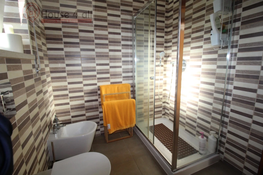 Apartamento T2 para Venda em Tornada e Salir do Porto Foto 15