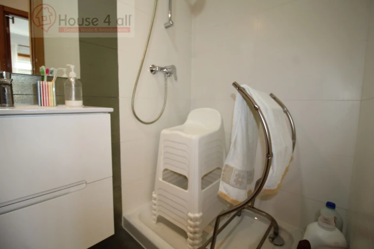 Apartamento T2 para Venda em Tornada e Salir do Porto Foto 20