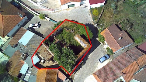 Moradia para Venda em Alvorninha