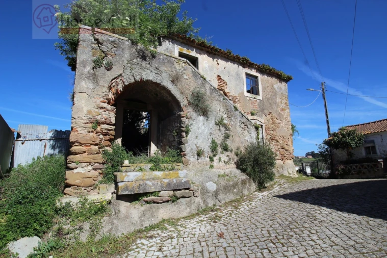 Moradia para Venda em Alvorninha Foto 2