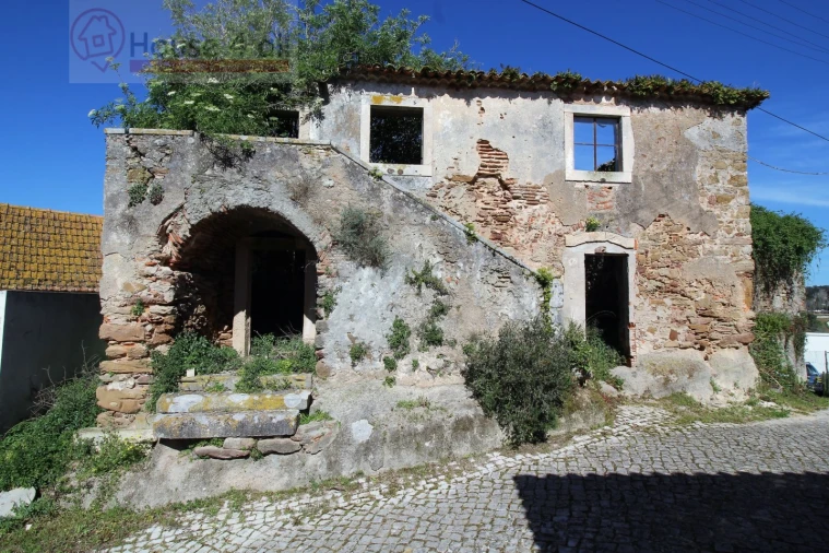 Moradia para Venda em Alvorninha