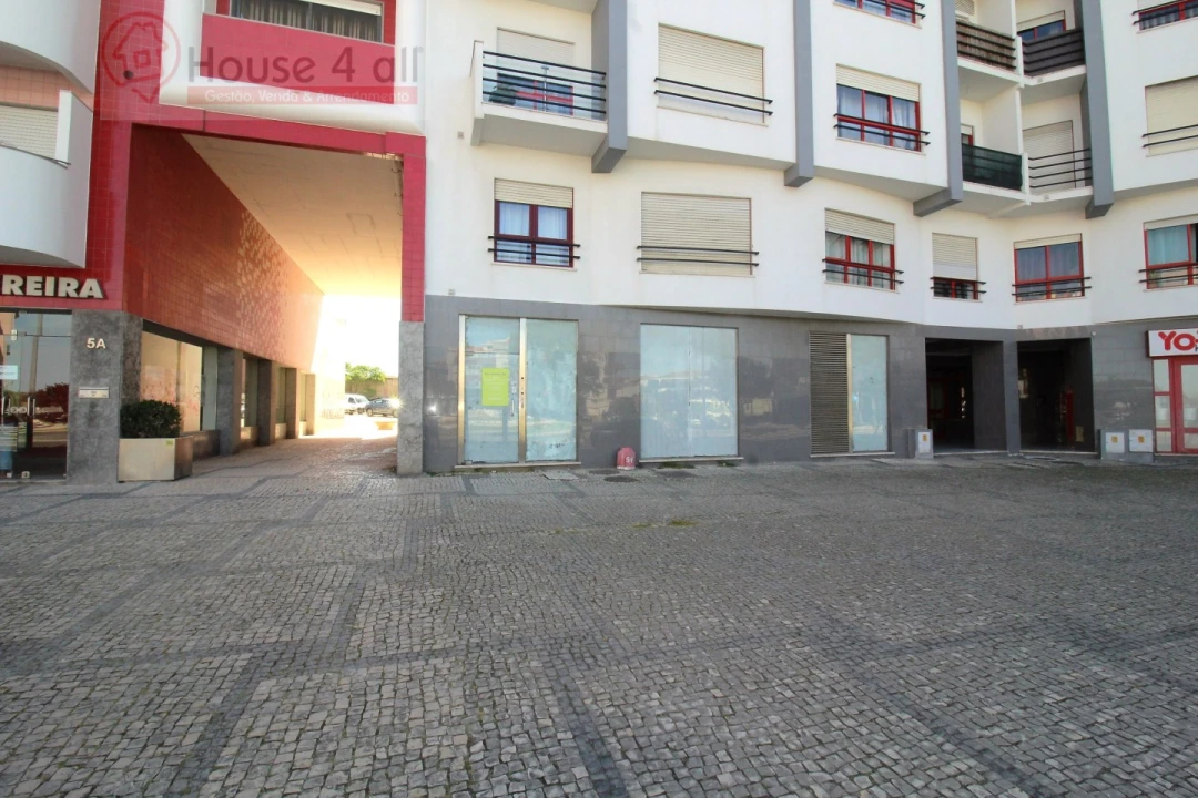 Loja para Venda em Caldas da Rainha - Santo Onofre e Serra do Bouro Foto 1