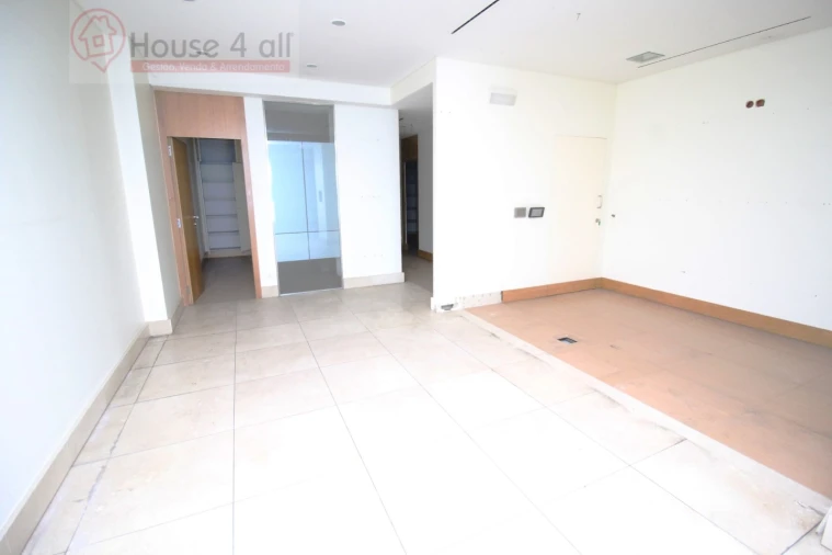 Loja para Venda em Caldas da Rainha - Santo Onofre e Serra do Bouro Foto 11