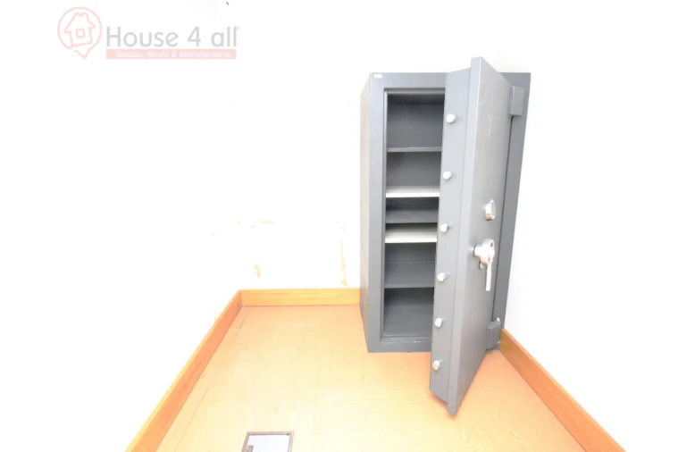 Loja para Venda em Caldas da Rainha - Santo Onofre e Serra do Bouro Foto 16