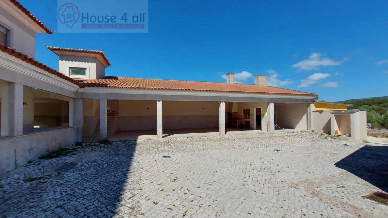 Moradia T6 para Venda em Turquel Foto 27