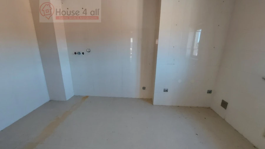 Moradia T6 para Venda em Turquel Foto 16