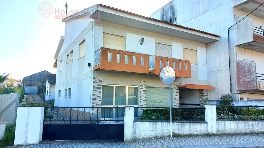 Moradia T4 para Venda em Nossa Senhora da Piedade