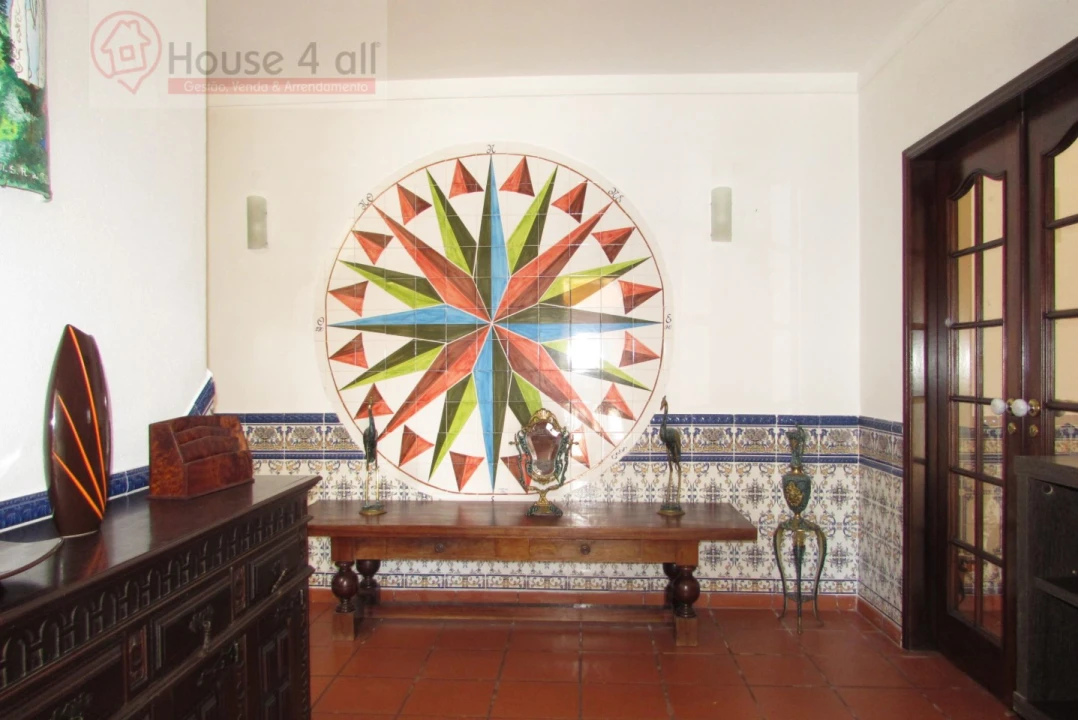 Moradia T4 para Venda em Usseira Foto 15