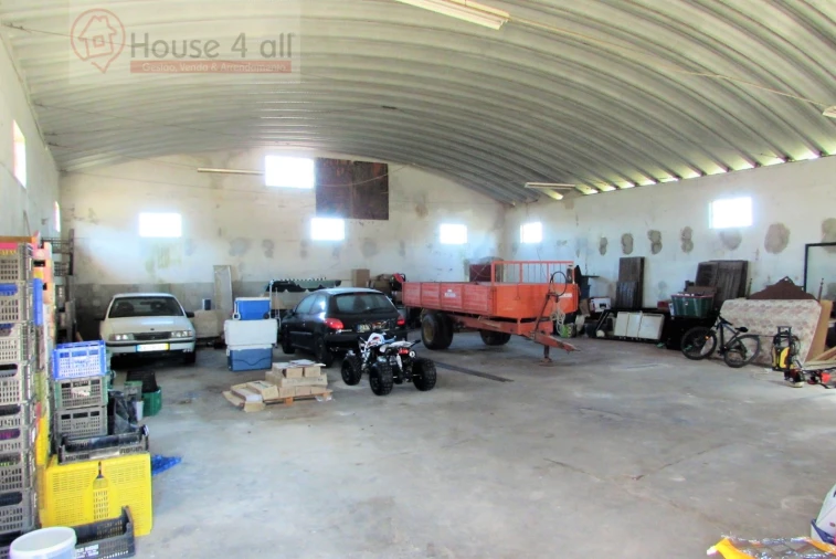 Moradia T4 para Venda em Usseira Foto 35