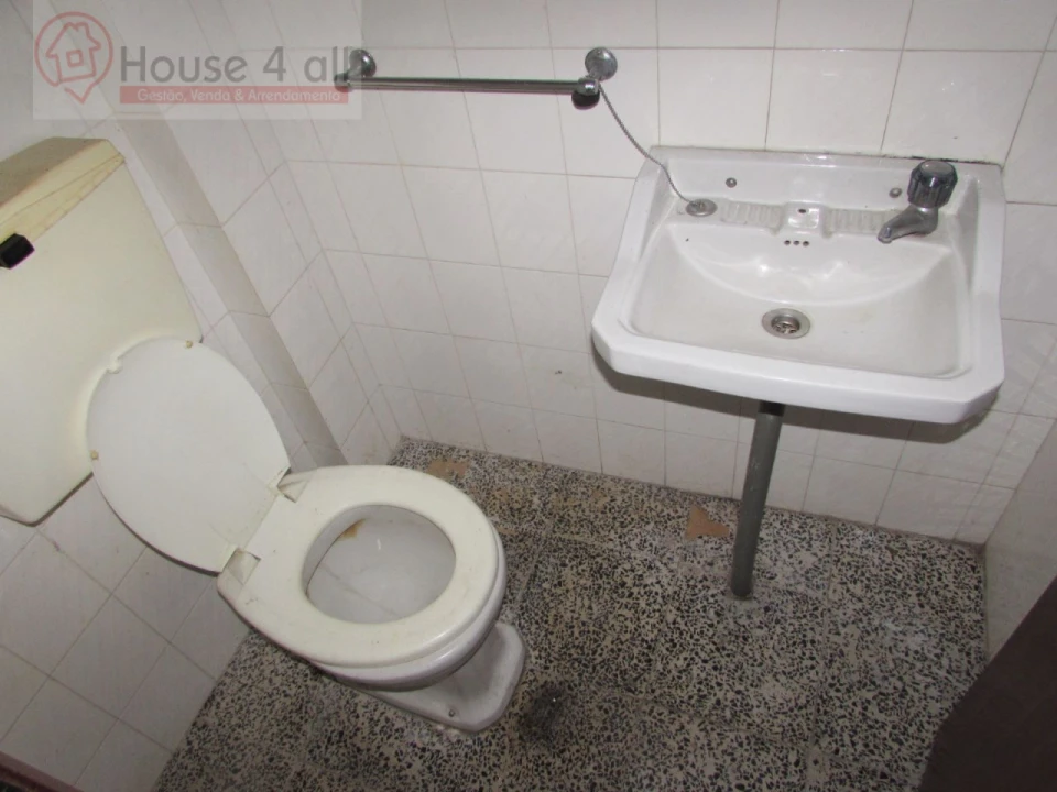 Loja para Venda em Caldas da Rainha - Santo Onofre e Serra do Bouro Foto 6