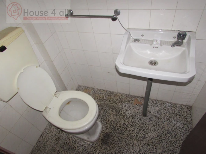 Loja para Venda em Caldas da Rainha - Santo Onofre e Serra do Bouro Foto 6