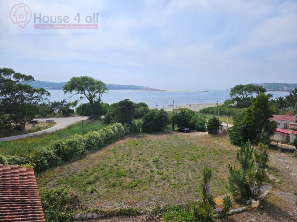 Negócio para Venda em Nadadouro Foto 14