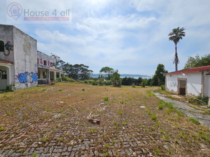 Negócio para Venda em Nadadouro Foto 3