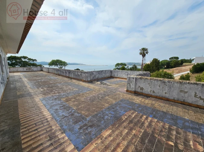 Negócio para Venda em Nadadouro Foto 6