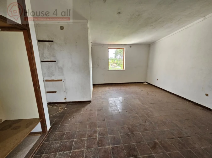 Negócio para Venda em Nadadouro Foto 13